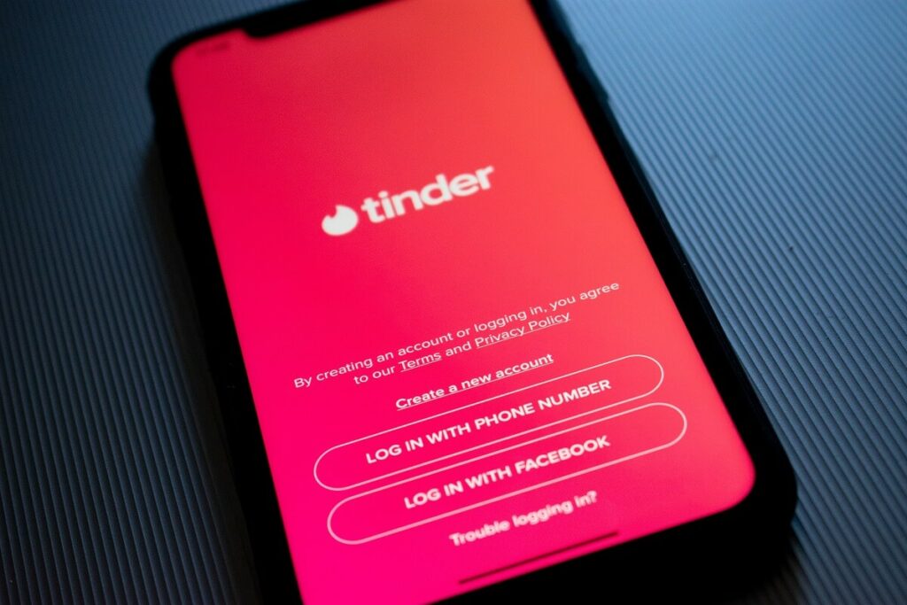 How to know if someone deleted their Tinder