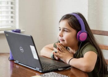 10 Best Websites and Apps with Online Tutoring Services for Children in 2022-2023
